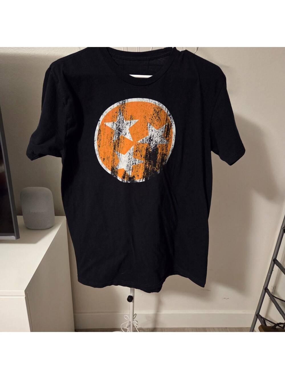 University of Tennessee Gildan Large Black T-Shirt